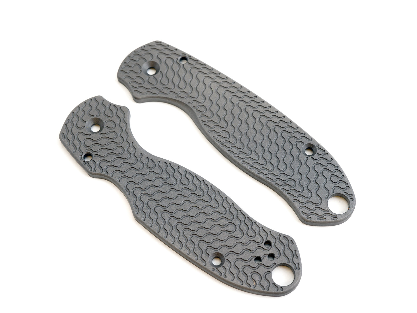 Titanium Critter Scales for Spyderco Para 3