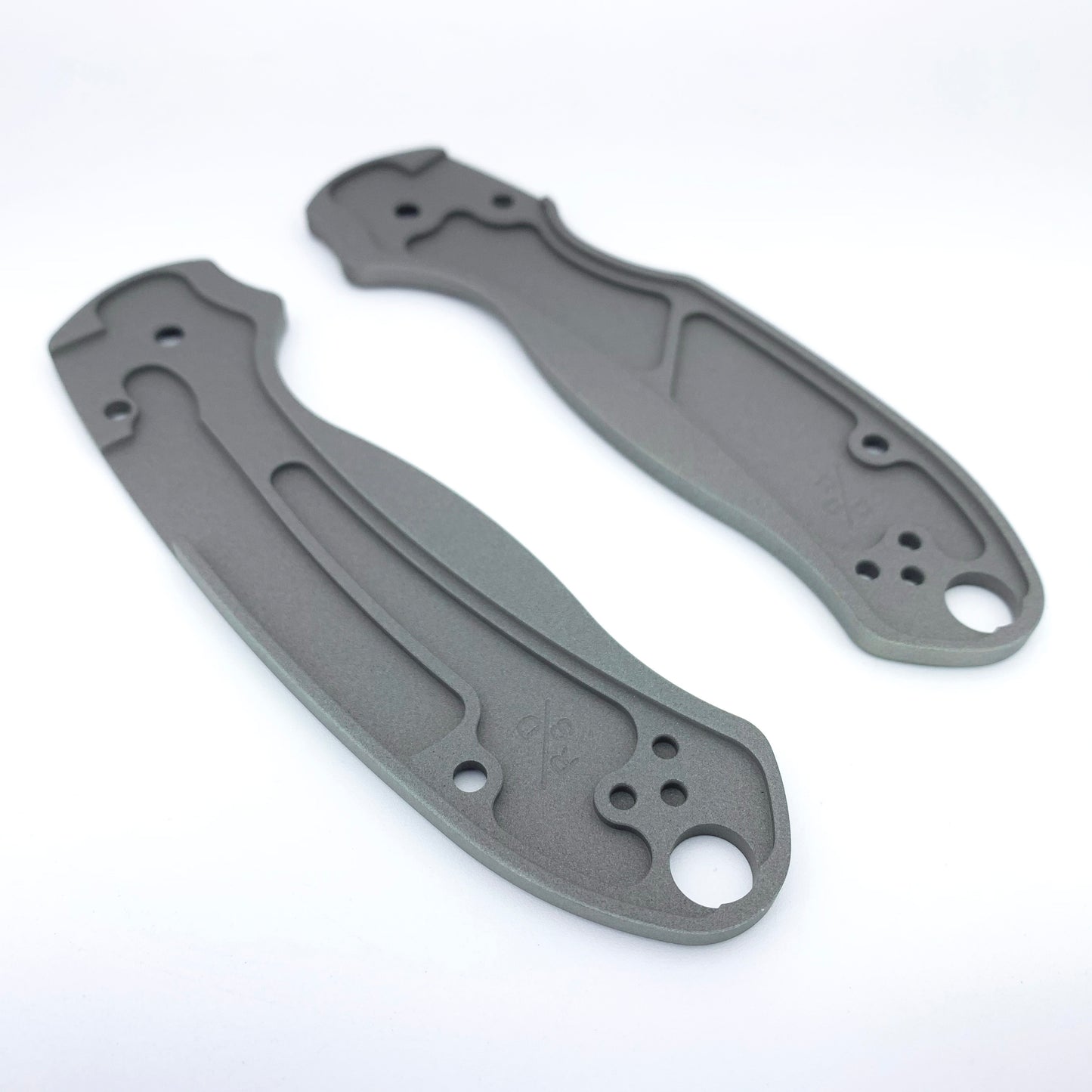 Titanium Scales for Spyderco Para 3