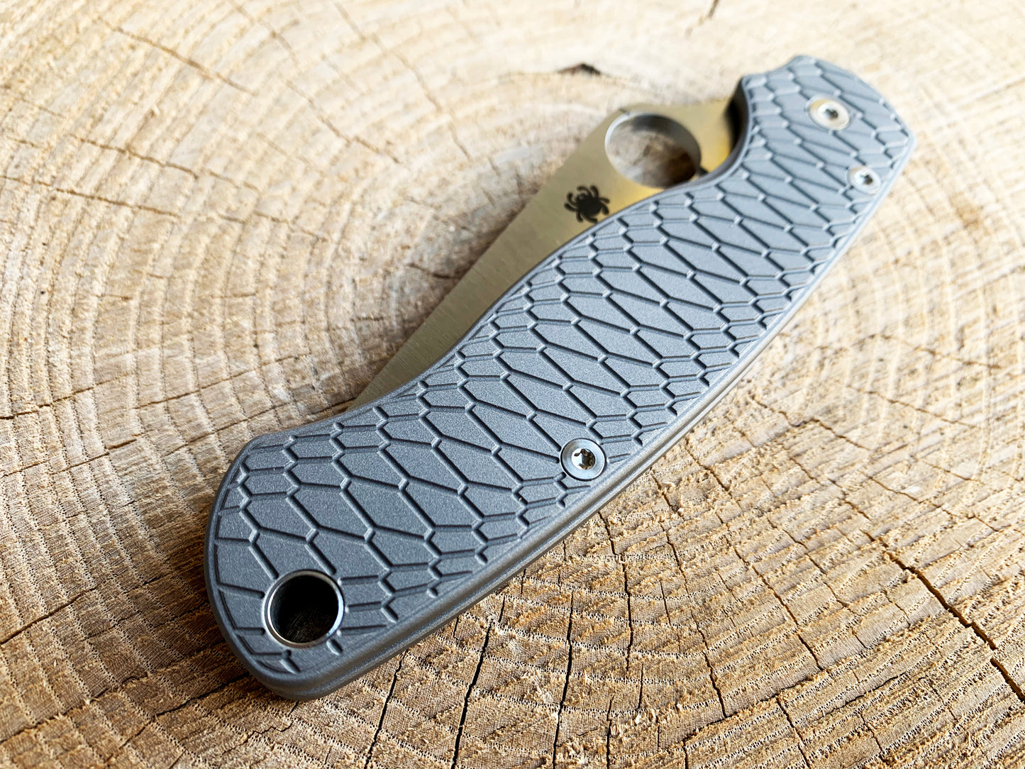 Titanium Scales for Spyderco PM2 Hexi - Aluminum Blast