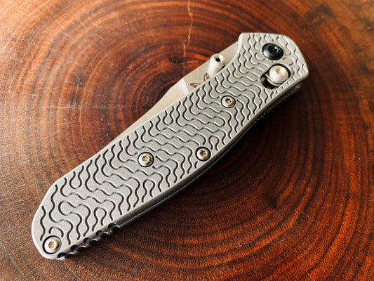 Titanium Critter Scales for Benchmade Mini Osborne 945 - AB