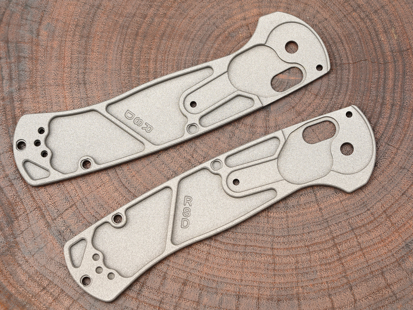 Titanium Scales for Benchmade Taggedout 15535 - No Lanyard