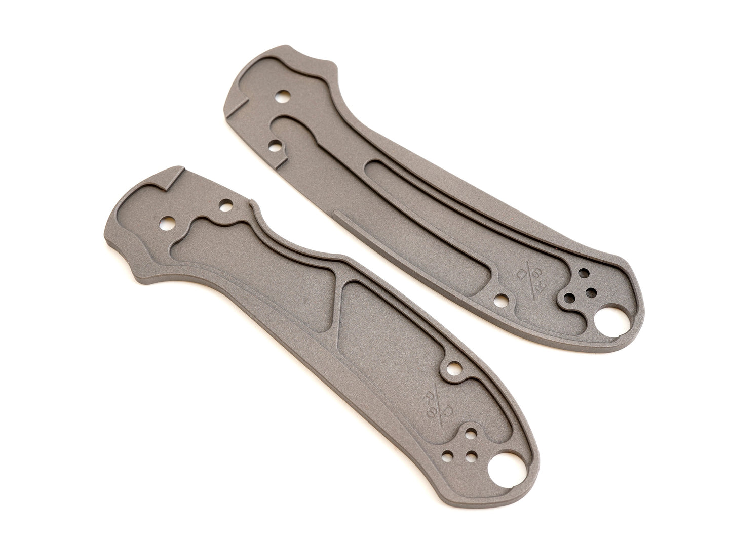 Titanium Critter Scales for Spyderco Para 3 - Skinny