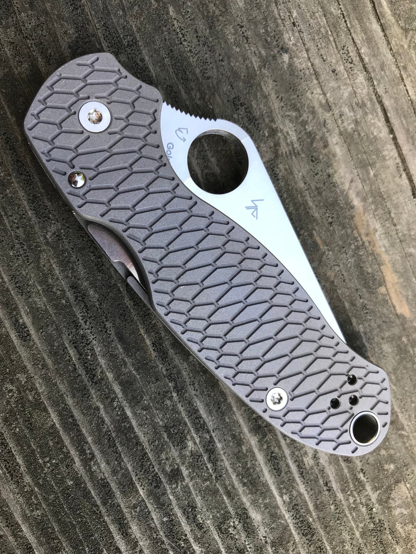 Titanium Hexi Scales for Spyderco Para 3